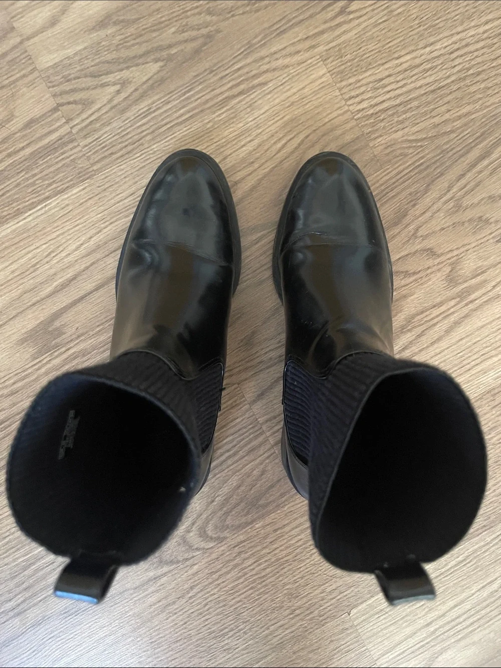 Zara sleek black